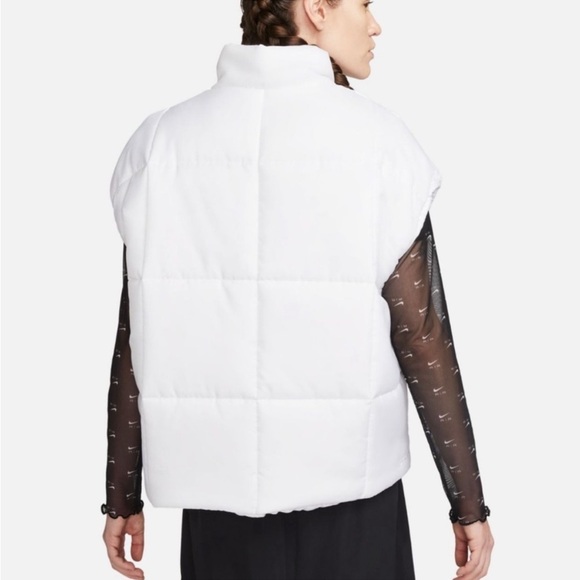 Nike Womens White/Black Sportswear Classic Puffer Vest | NEW/NWT!!❄️✔️ - Picture 3 of 10
